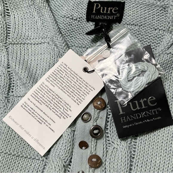 🆕 Pure Handknit Brand Sweater Cardigan XS/S - Picture 4 of 9